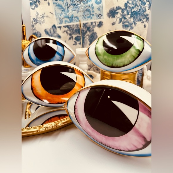 🆕 THE PROCURESS COLLECTION 🧿 All-Seeing Eye Paperweight - Decor - Pink & Gold - Picture 11 of 11